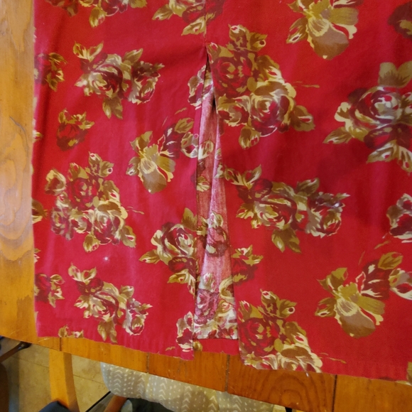 Red Floral Print Maxi Skirt - Picture 3 of 6